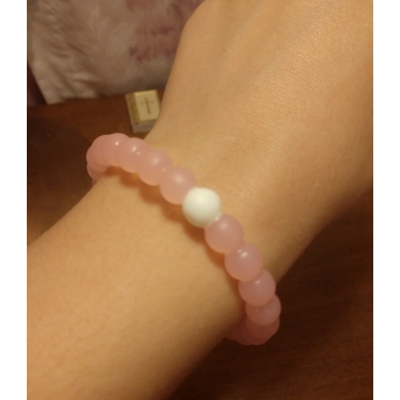 FREE w/ any purchase! ♡ - Picture 2 of 2